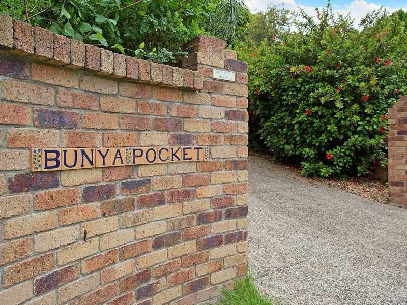 8 Pinehurst Place, Robina QLD 4226