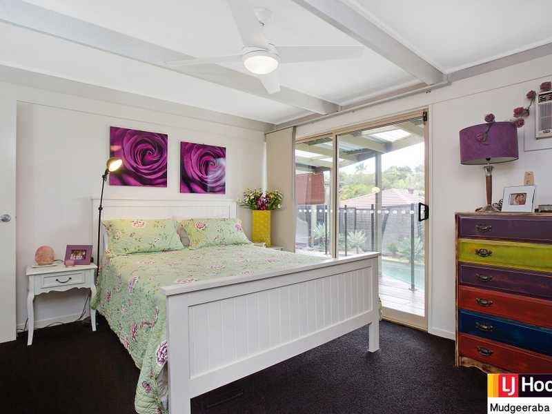 6 Bundgee Court, Mudgeeraba QLD 4213