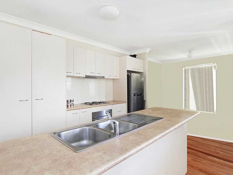 13 Glengarry Lane, Raceview QLD 4305