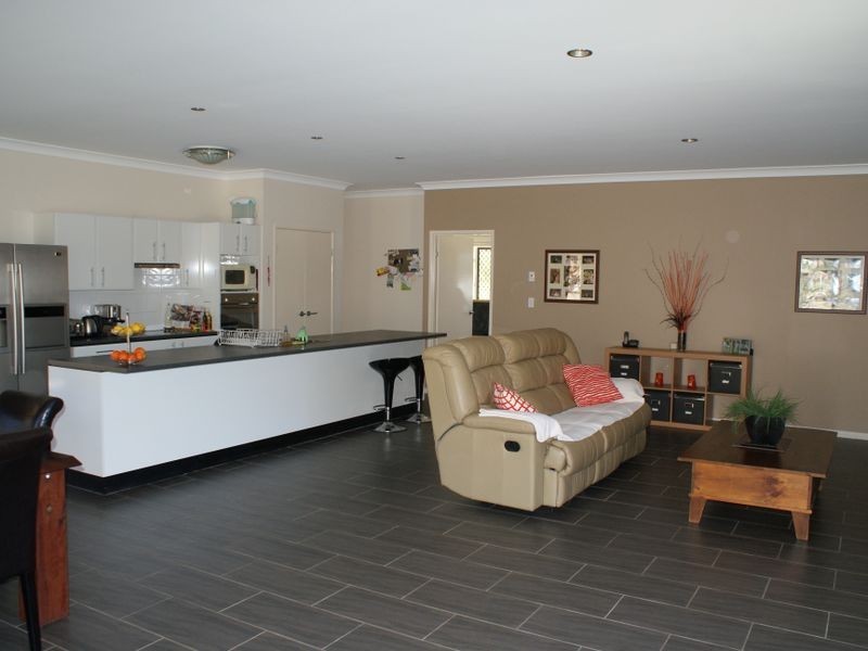 12 Creek Flat Road, Mount Nathan QLD 4211