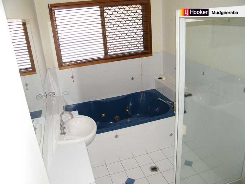 76 Cobai Drive, Mudgeeraba QLD 4213