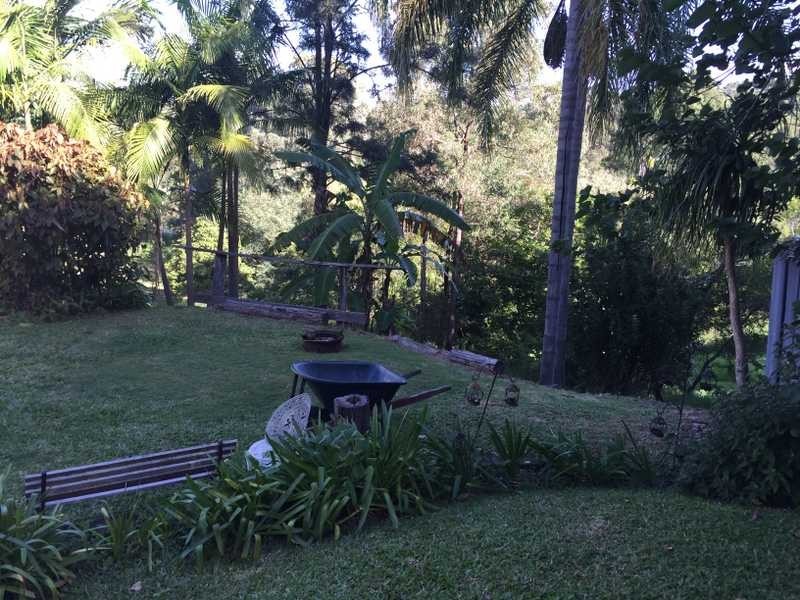1 Duchess Court, Tallai QLD 4213