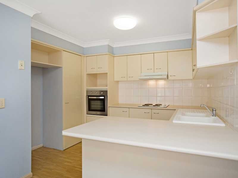 43/2-4 Langport Parade, Mudgeeraba QLD 4213