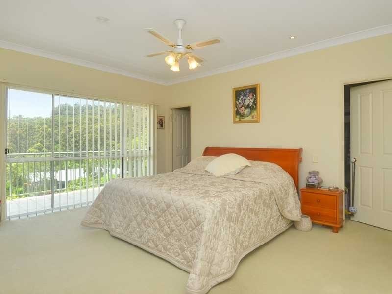 9 Seascape Ct, Tallai QLD 4213