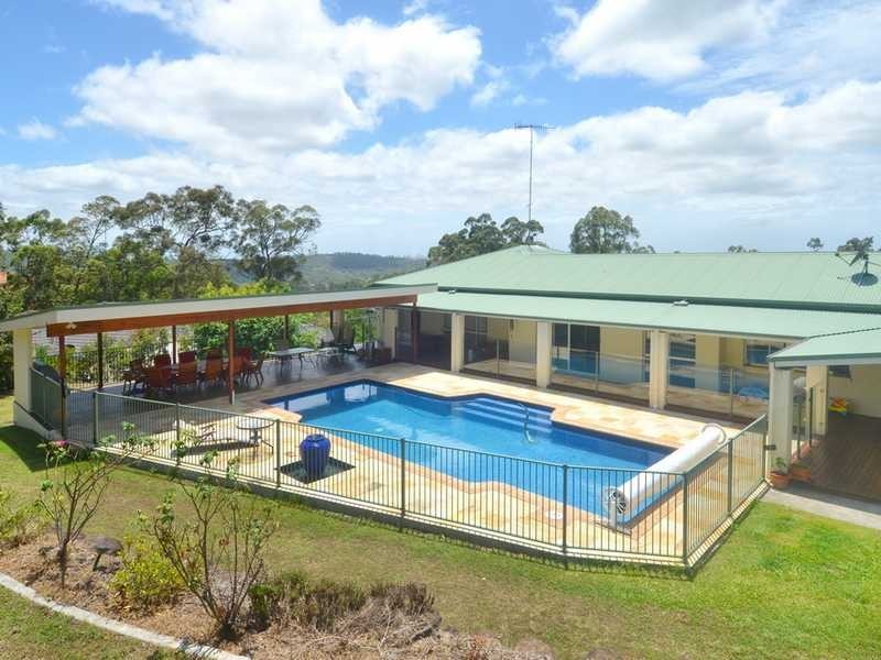 9 Seascape Ct, Tallai QLD 4213