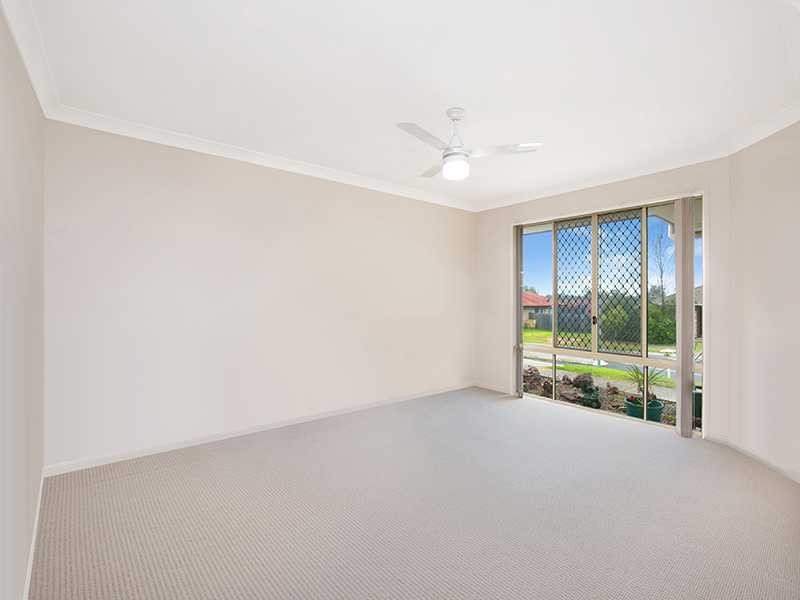 9 Crescendo Place, Crestmead QLD 4132