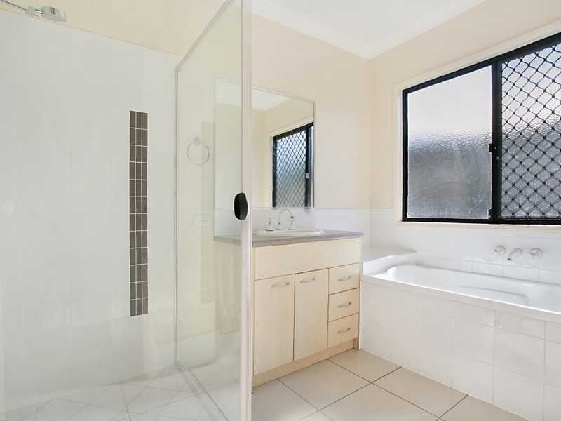 12 Abraheim Court, Mudgeeraba QLD 4213