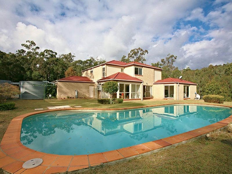 76 Tourmaline Court, Bonogin QLD 4213