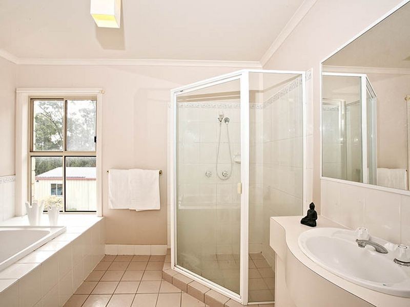 76 Tourmaline Court, Bonogin QLD 4213