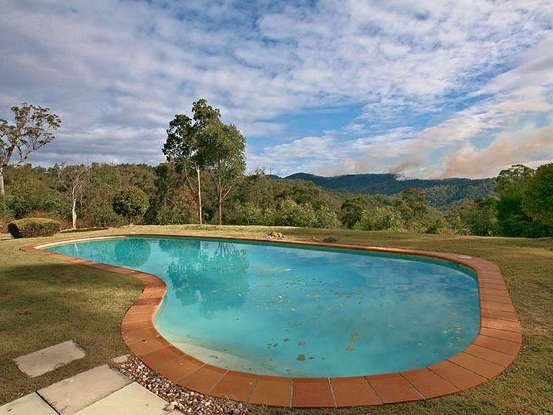 76 Tourmaline Court, Bonogin QLD 4213