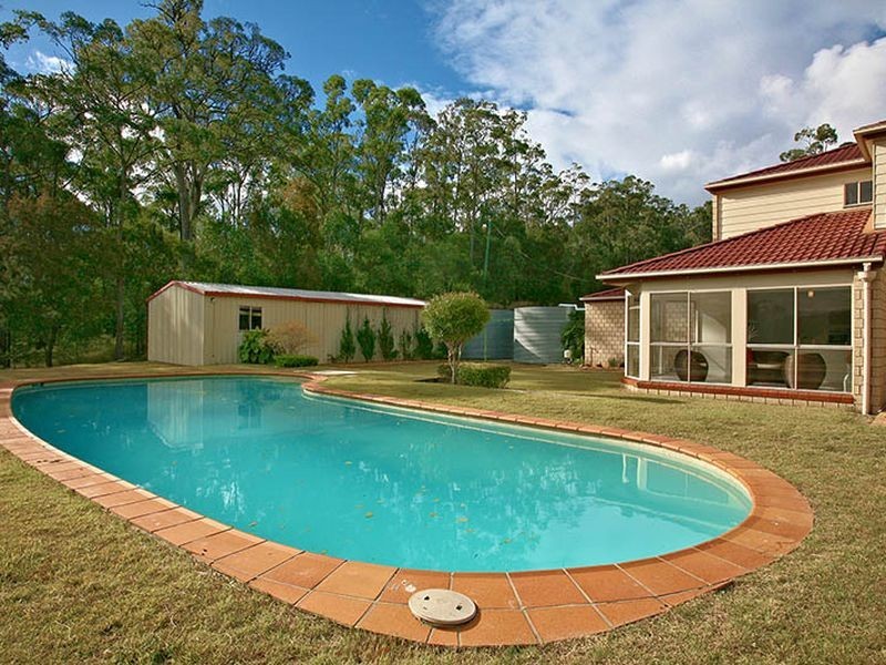 76 Tourmaline Court, Bonogin QLD 4213