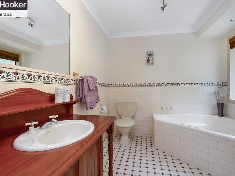 60 Thredbo Drive, Worongary QLD 4213