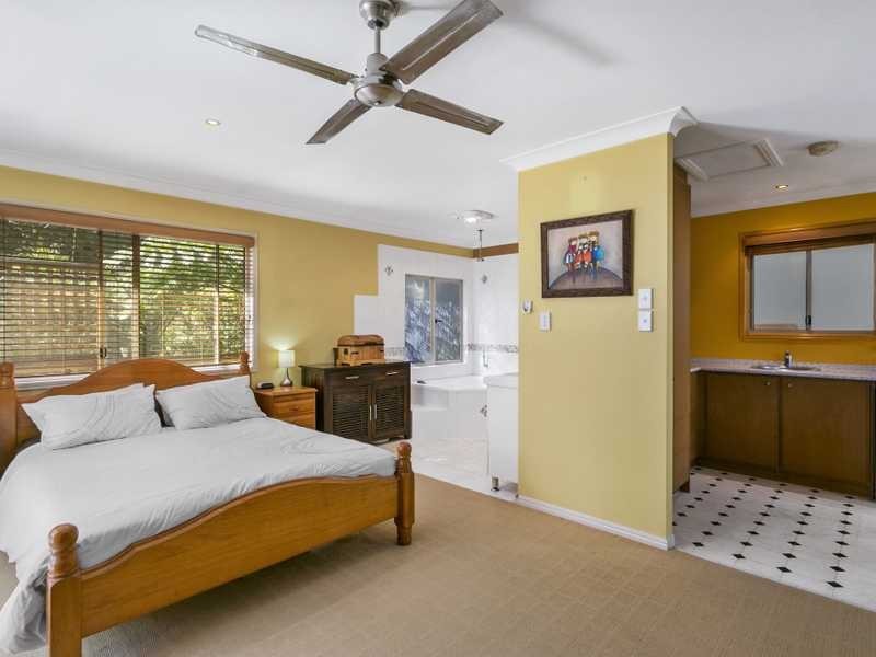 38 Sunray Drive, Bonogin QLD 4213