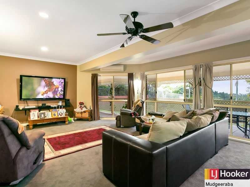 32 Wallaby Drive, Mudgeeraba QLD 4213