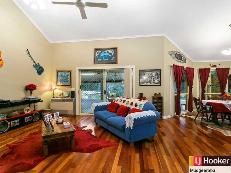 32 Wallaby Drive, Mudgeeraba QLD 4213