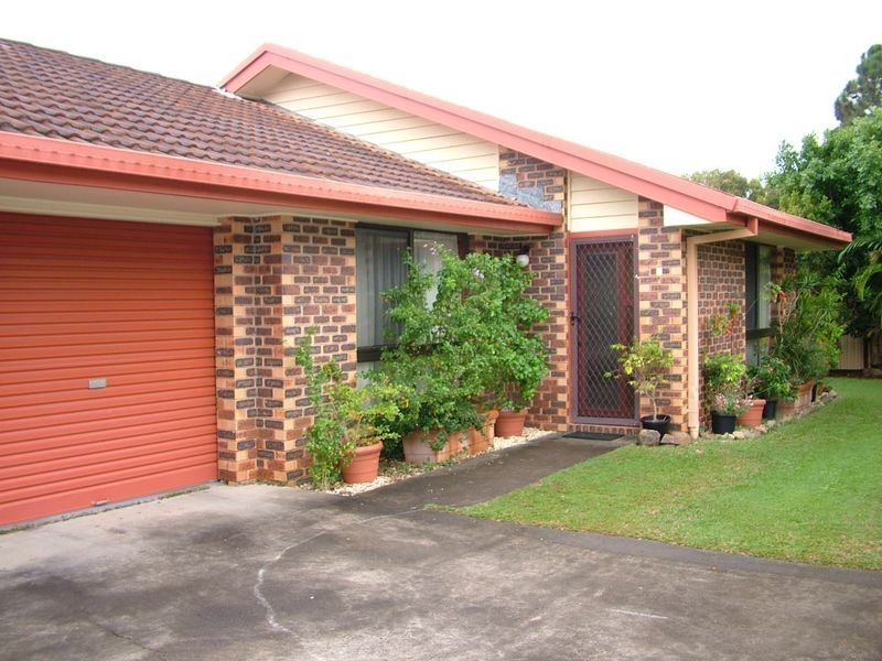 2/51 Darnel street, Elanora QLD 4221