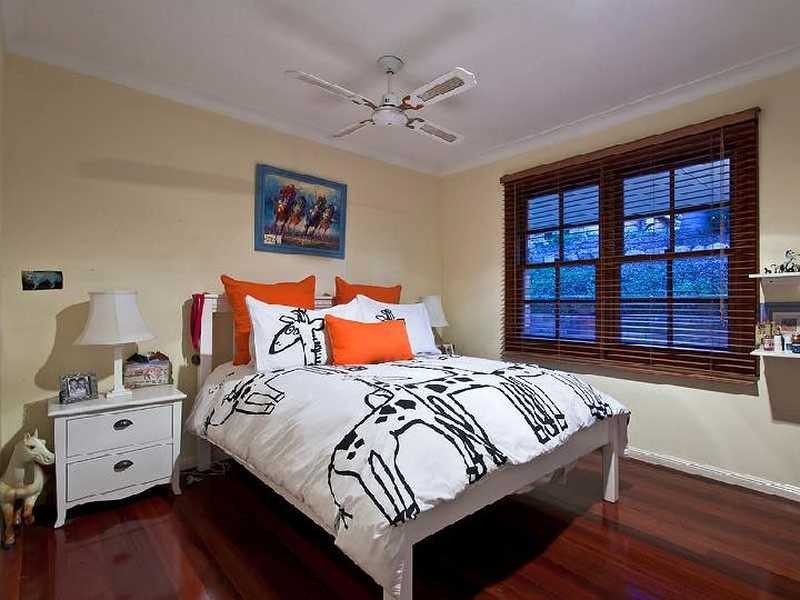 16 Mooralla Street, Tallai QLD 4213