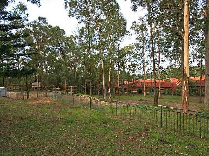 16 Mooralla Street, Tallai QLD 4213