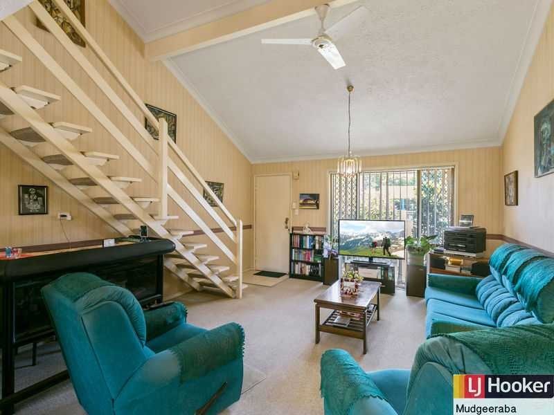 10/172 Barrier Reef Drive, Mermaid Waters QLD 4218
