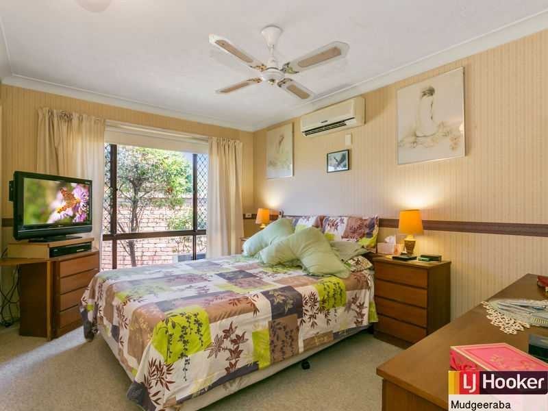 10/172 Barrier Reef Drive, Mermaid Waters QLD 4218