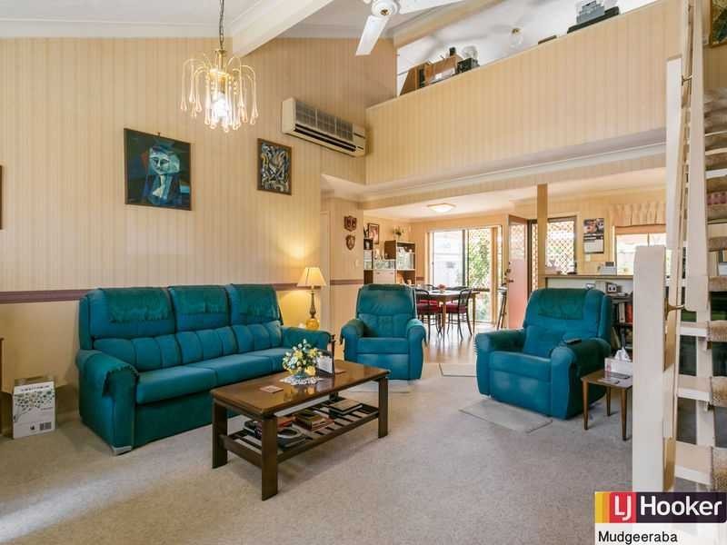 10/172 Barrier Reef Drive, Mermaid Waters QLD 4218