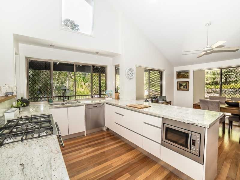 99 Bonogin Road, Bonogin QLD 4213