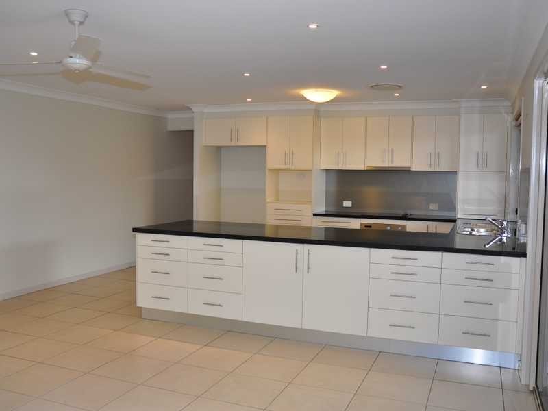16 Hewson Ct, Mudgeeraba QLD 4213