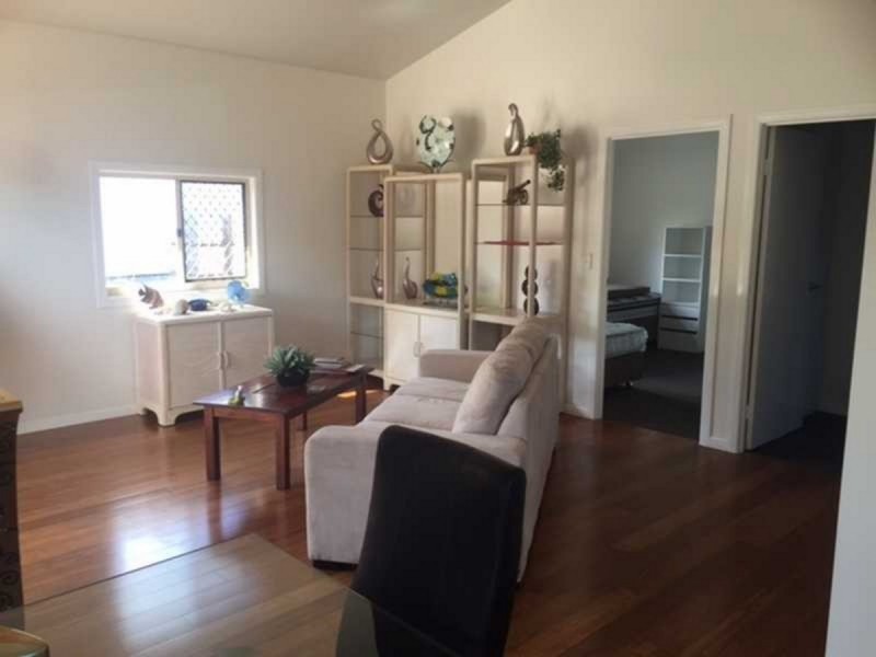 Granny Flat, Mudgeeraba QLD 4213