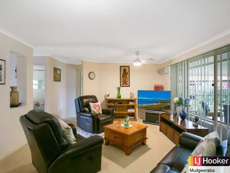 8 Glastonbury Drive, Mudgeeraba QLD 4213