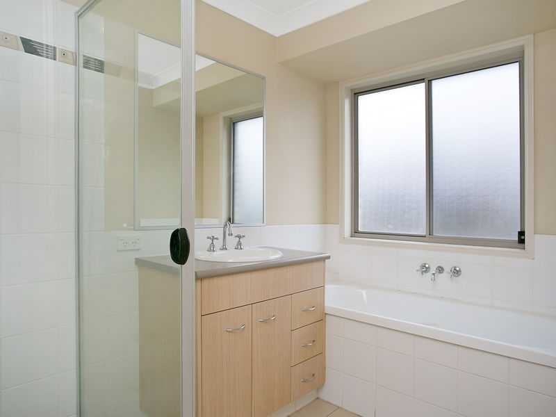 16 Maclagan Street, Ormeau QLD 4208