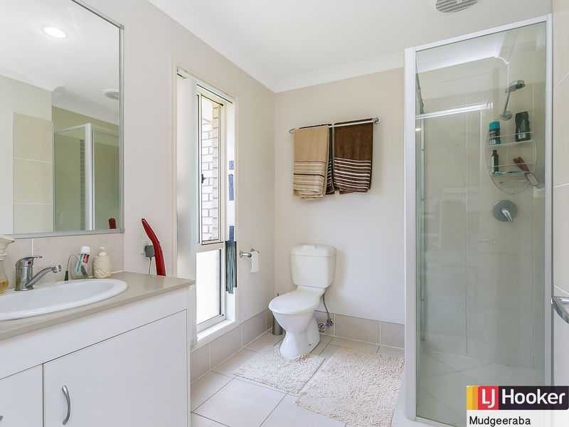 6 Denise Drive, Upper Coomera QLD 4209