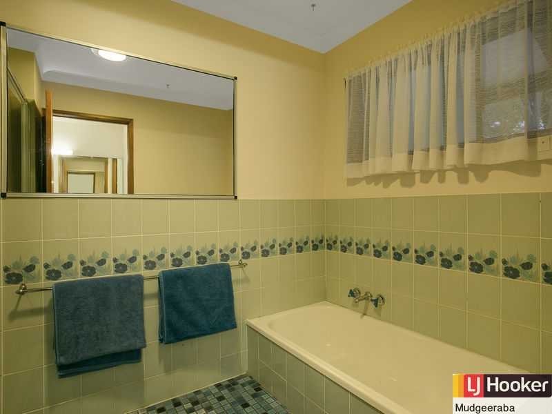 44 Bertana Drive, Mudgeeraba QLD 4213