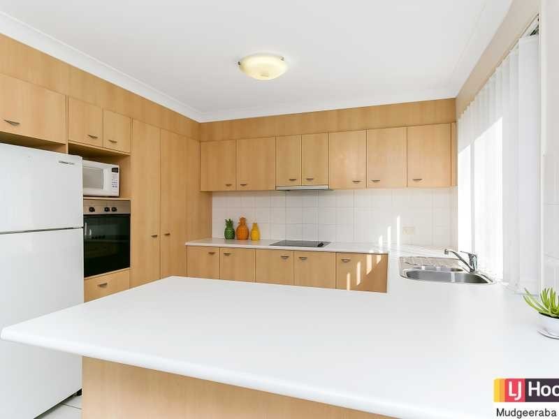 20 Elfin Street, Robina QLD 4226