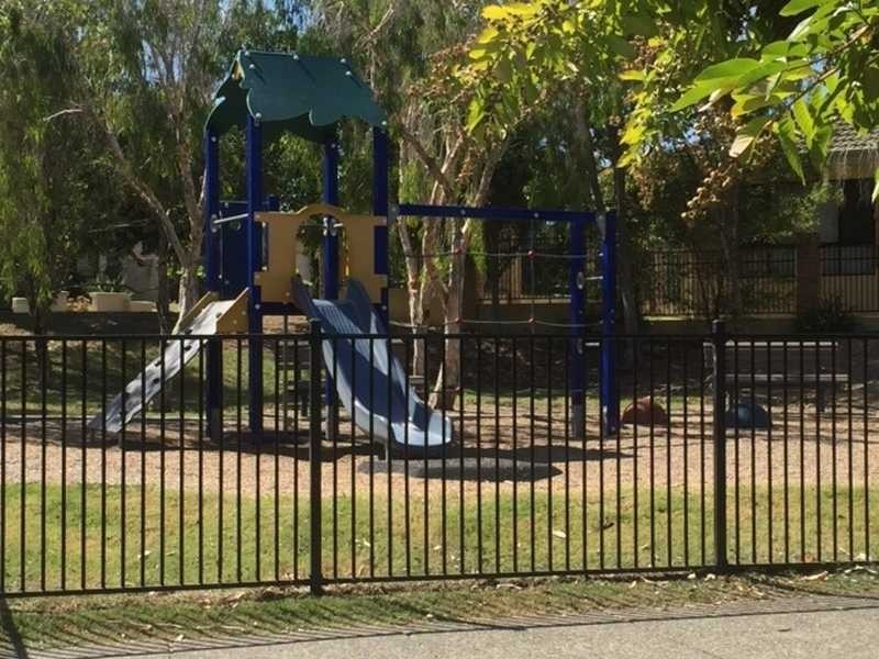 20 Elfin Street, Robina QLD 4226