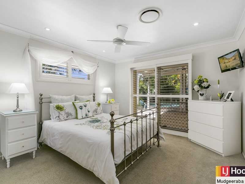 10 Wilton Close, Mudgeeraba QLD 4213