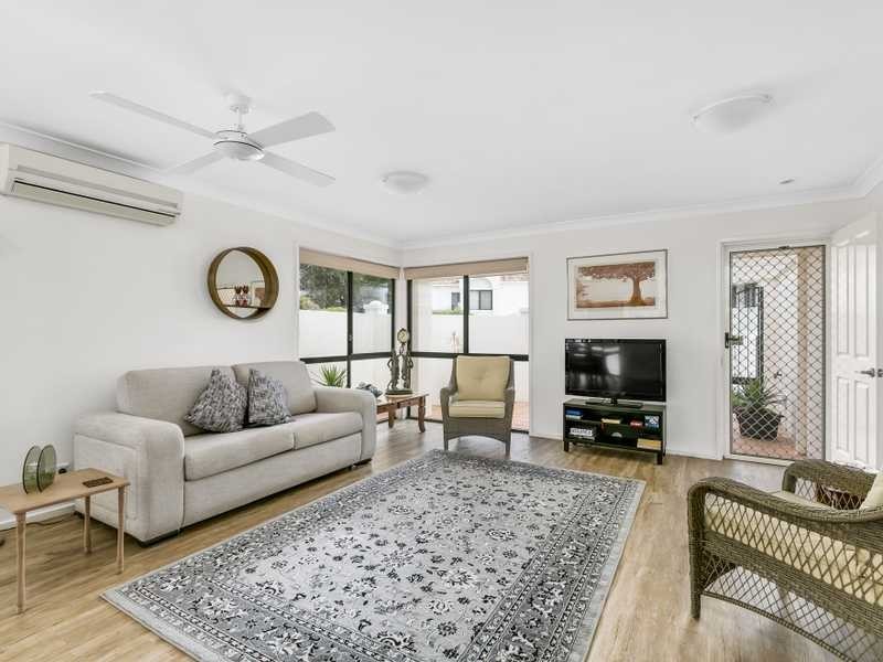 1704/22-34 Glenside Drive, Robina QLD 4226