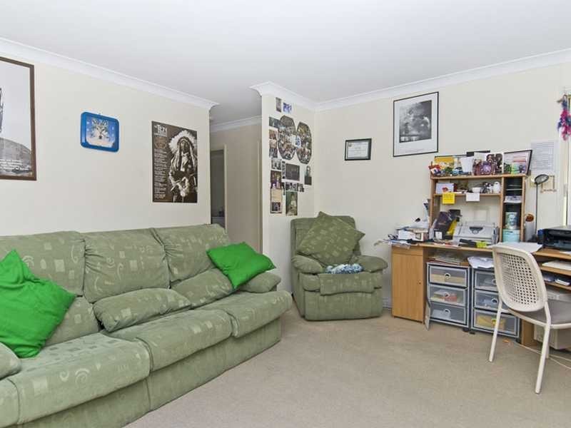 14 Buffalo Cr, Pacific Pines QLD 4211