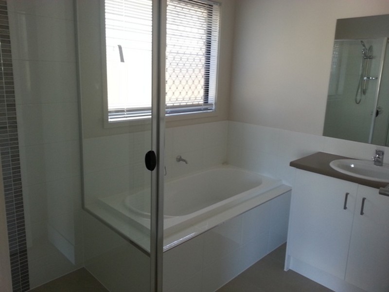 37 Parkvista Circuit, Coomera QLD 4209