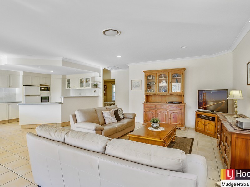 7 Viscount Drive, Tallai QLD 4213