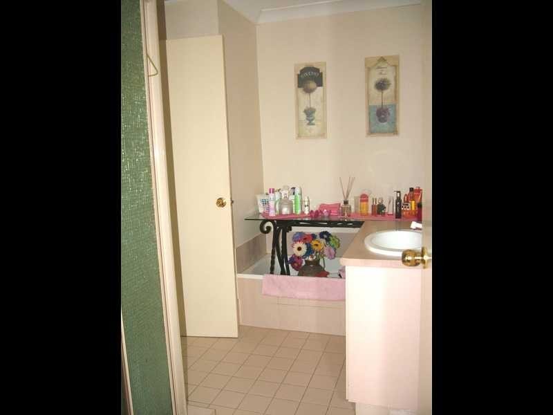 13/4 Sherwood Close, Mudgeeraba QLD 4213