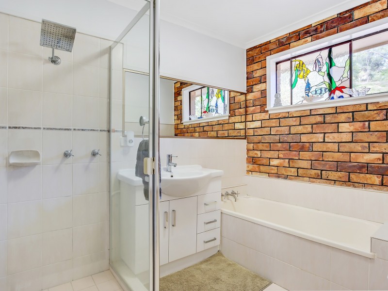 30 Tarrant Drive, Mudgeeraba QLD 4213