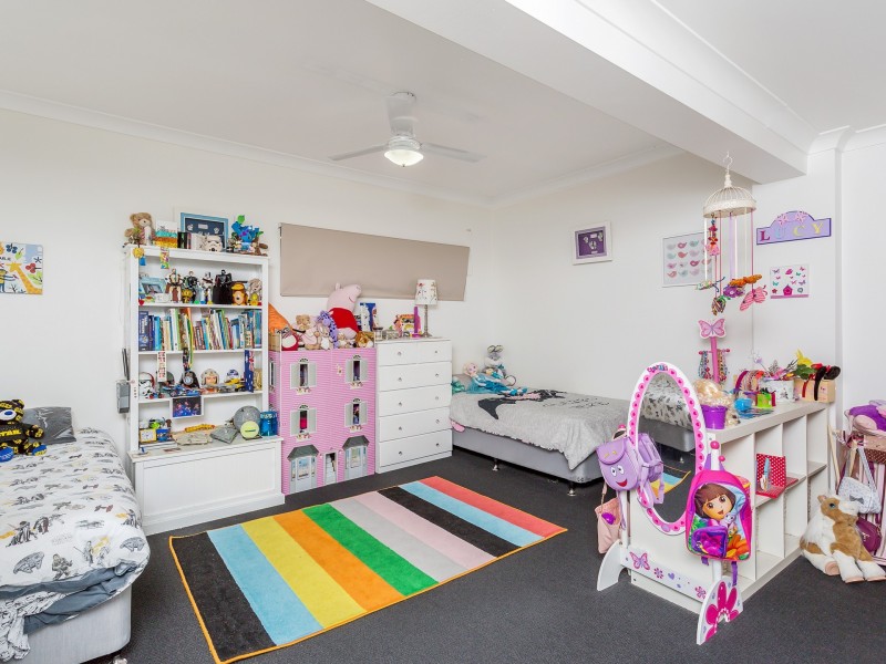 30 Tarrant Drive, Mudgeeraba QLD 4213