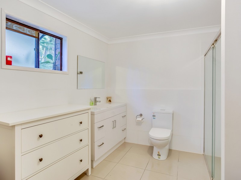 30 Tarrant Drive, Mudgeeraba QLD 4213