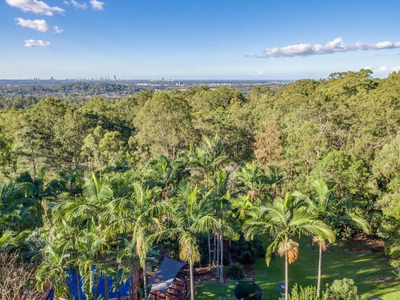 30 Tarrant Drive, Mudgeeraba QLD 4213