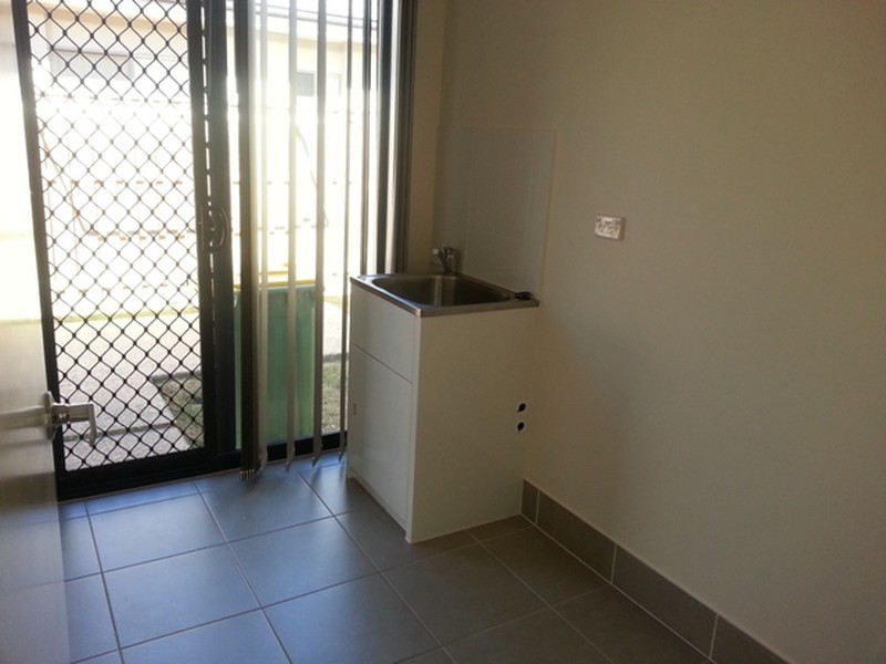 43 Azure Way, Hope Island QLD 4212