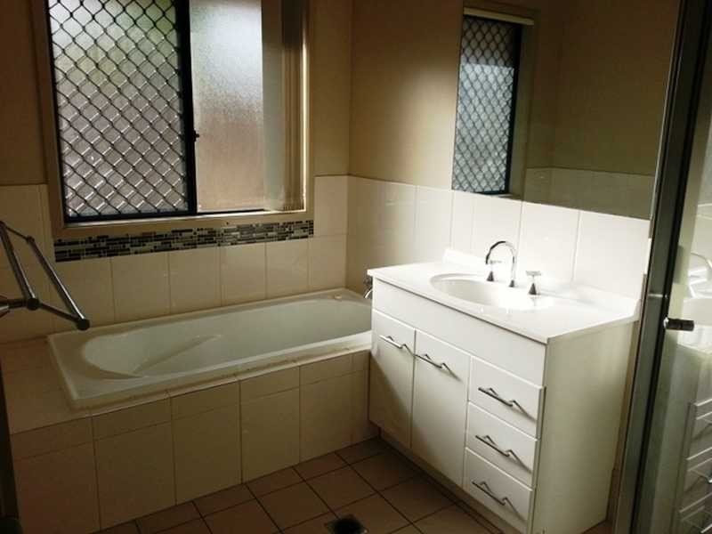 9 Stringybark Drive, Molendinar QLD 4214