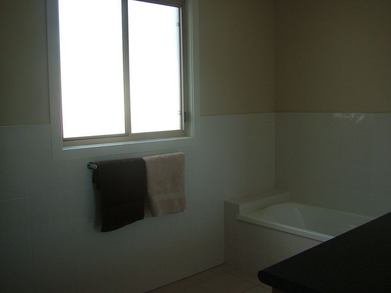 2/21 Robert Street, Mudgeeraba QLD 4213