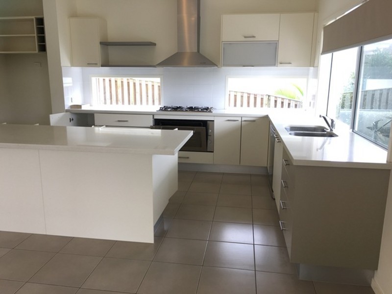 27 Culgoora Crescent, Reedy Creek QLD 4227