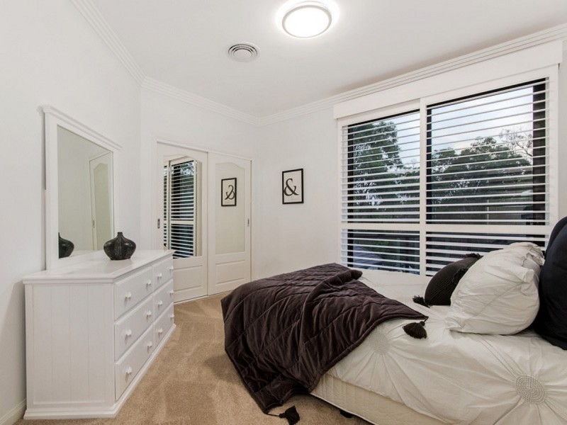 75 Lydford Close, Bonogin QLD 4213