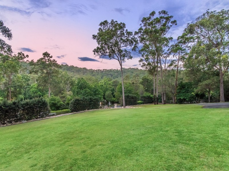 75 Lydford Close, Bonogin QLD 4213